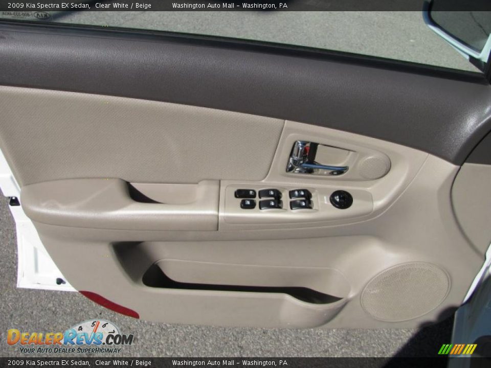 2009 Kia Spectra EX Sedan Clear White / Beige Photo #10