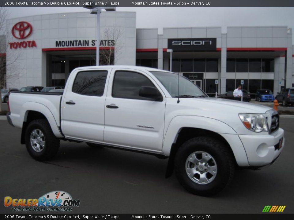 2006 Toyota Tacoma V6 Double Cab 4x4 Super White / Taupe Photo #1