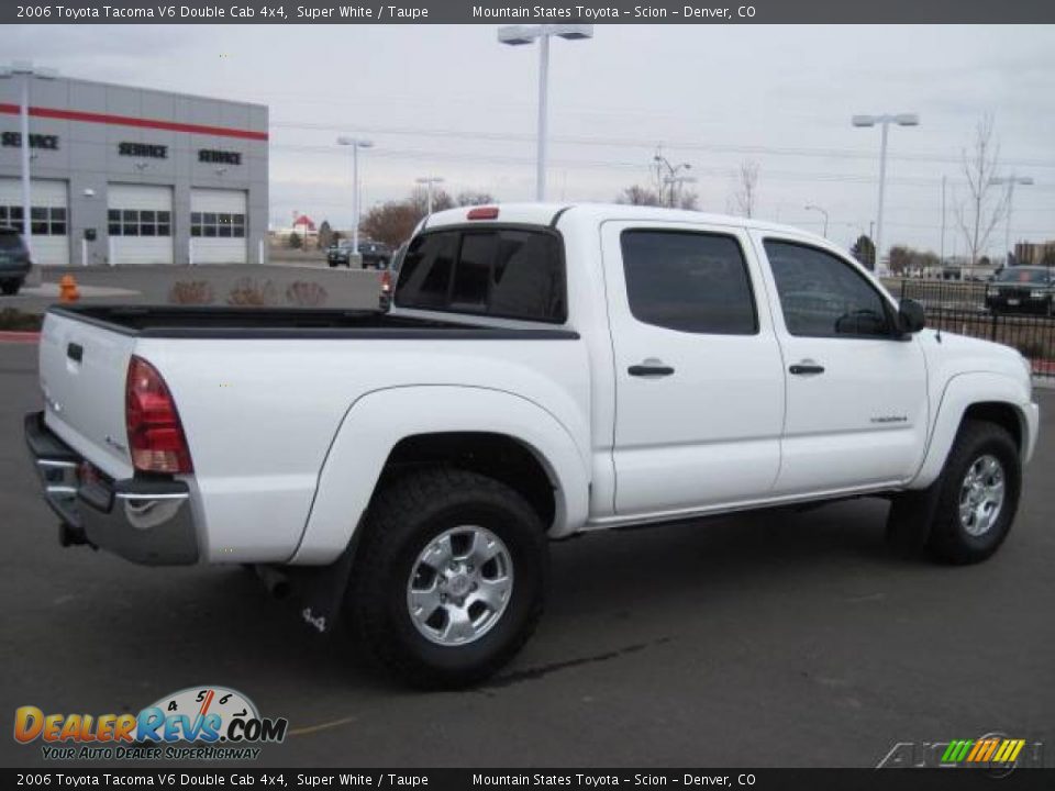 2006 Toyota Tacoma V6 Double Cab 4x4 Super White / Taupe Photo #2