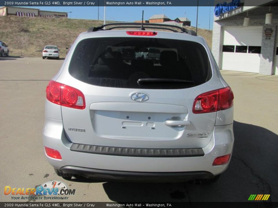 2009 Hyundai Santa Fe GLS 4WD Bright Silver / Gray Photo #5