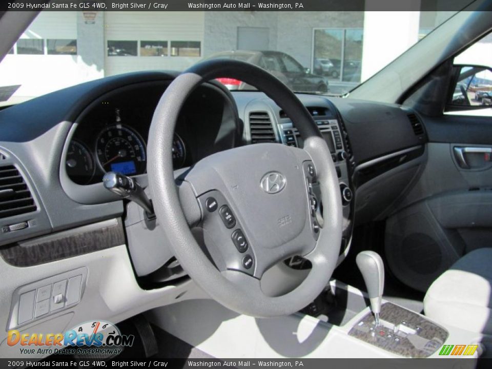 2009 Hyundai Santa Fe GLS 4WD Bright Silver / Gray Photo #11