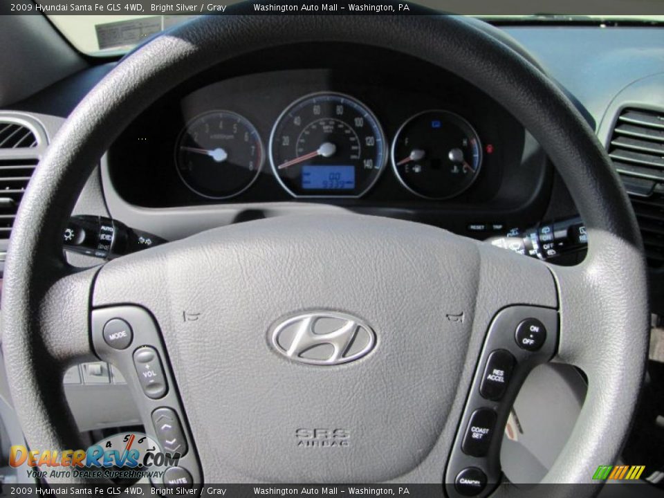 2009 Hyundai Santa Fe GLS 4WD Bright Silver / Gray Photo #16