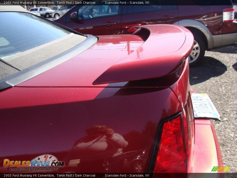 2003 Ford Mustang V6 Convertible Torch Red / Dark Charcoal Photo #7