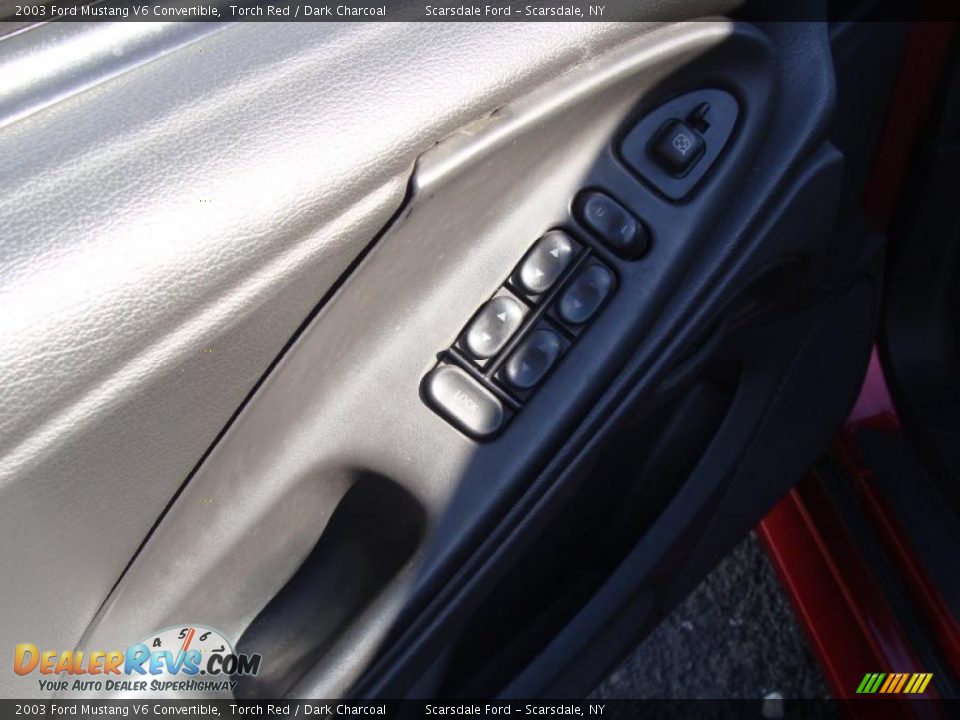 2003 Ford Mustang V6 Convertible Torch Red / Dark Charcoal Photo #11