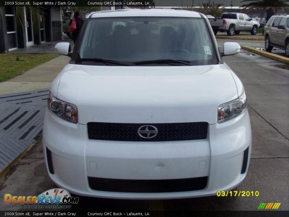 2009 Scion xB Super White / Dark Gray Photo #6