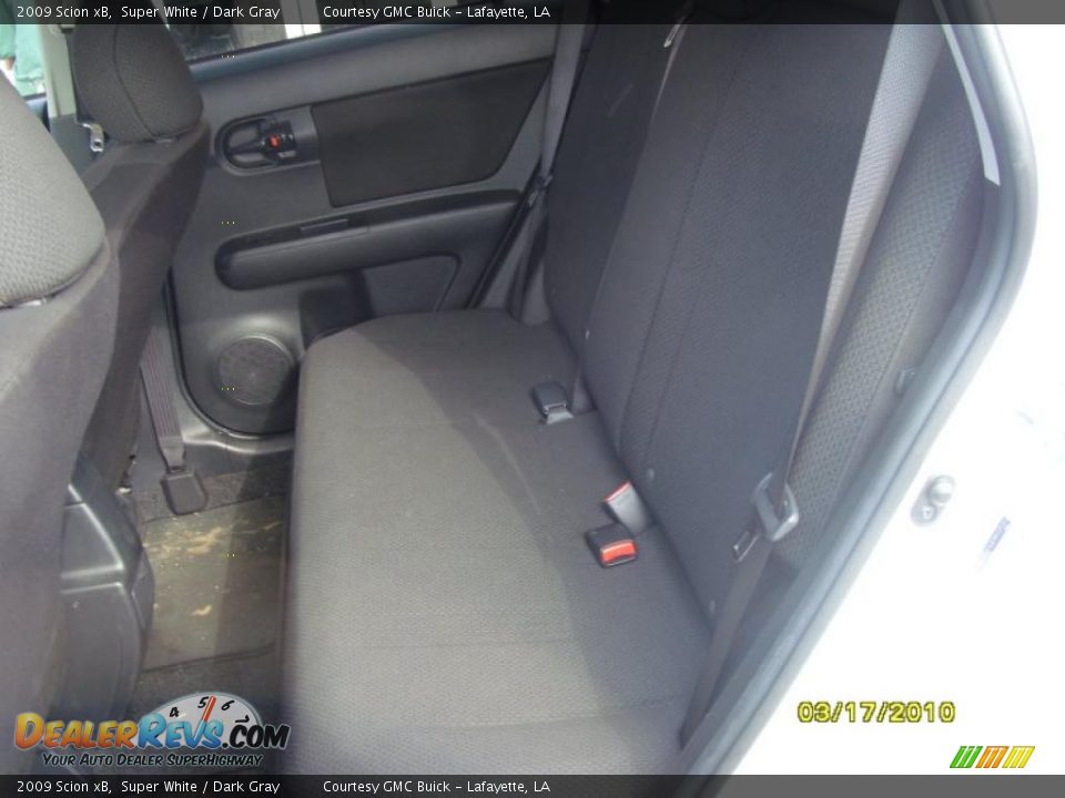 2009 Scion xB Super White / Dark Gray Photo #10