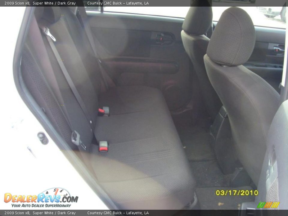 2009 Scion xB Super White / Dark Gray Photo #11