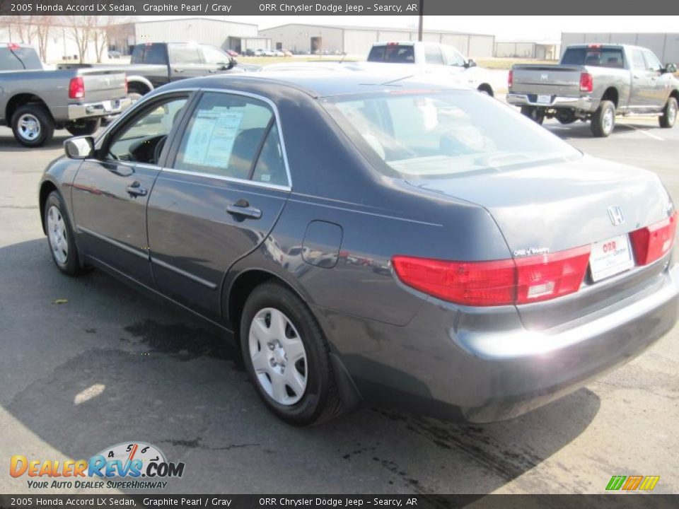 2005 Honda Accord LX Sedan Graphite Pearl / Gray Photo #13