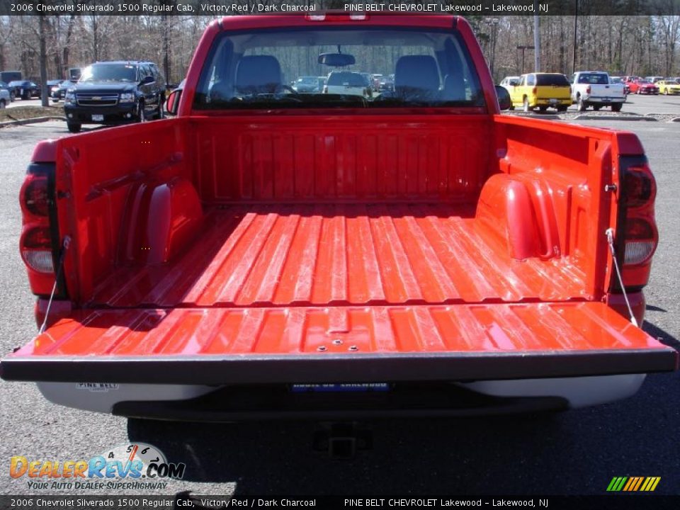 2006 Chevrolet Silverado 1500 Regular Cab Victory Red / Dark Charcoal Photo #10