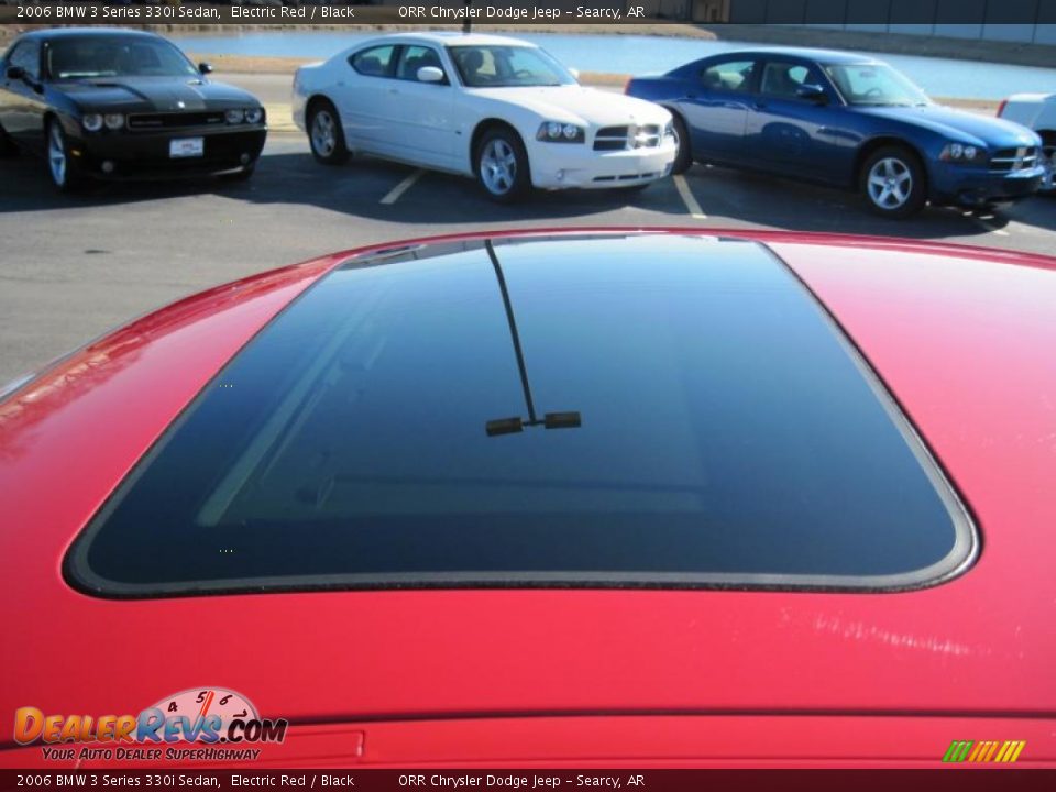 2006 BMW 3 Series 330i Sedan Electric Red / Black Photo #9
