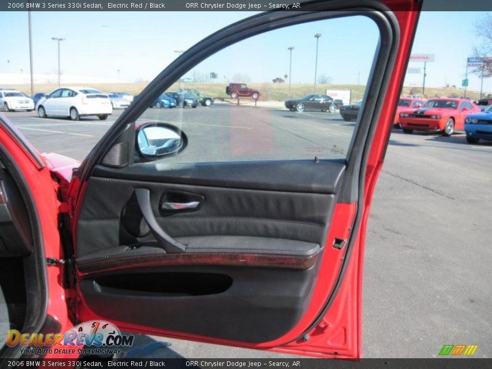 2006 BMW 3 Series 330i Sedan Electric Red / Black Photo #17