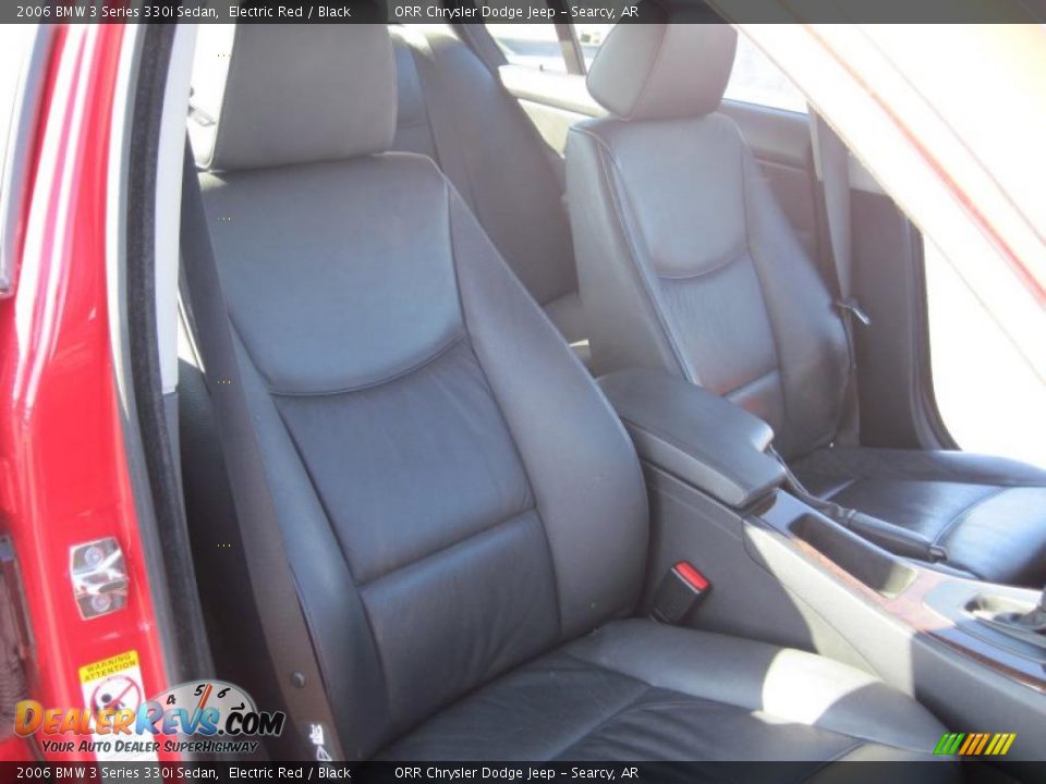 2006 BMW 3 Series 330i Sedan Electric Red / Black Photo #21