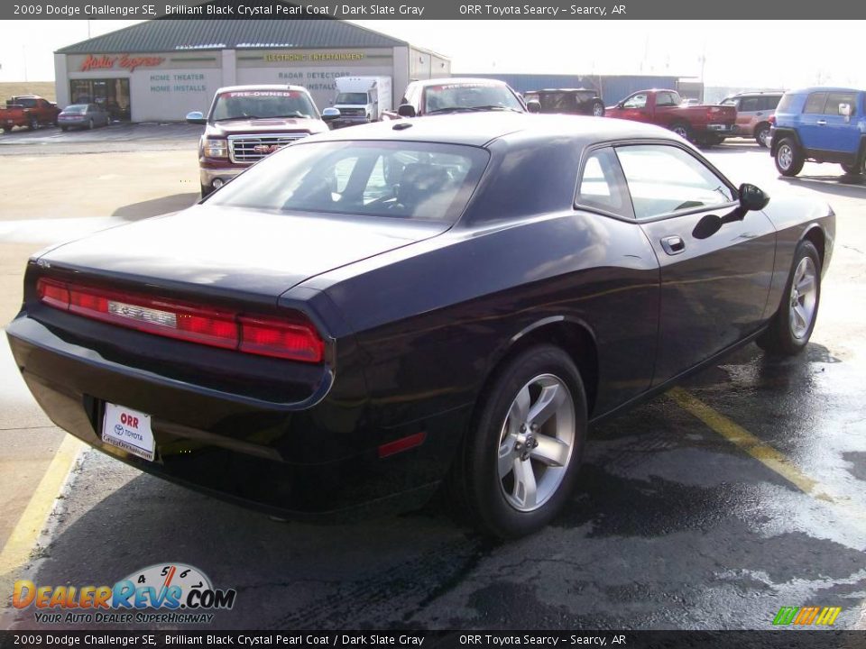 2009 Dodge Challenger SE Brilliant Black Crystal Pearl Coat / Dark Slate Gray Photo #4