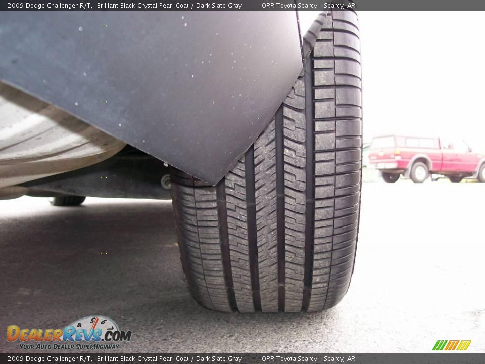 2009 Dodge Challenger R/T Brilliant Black Crystal Pearl Coat / Dark Slate Gray Photo #22