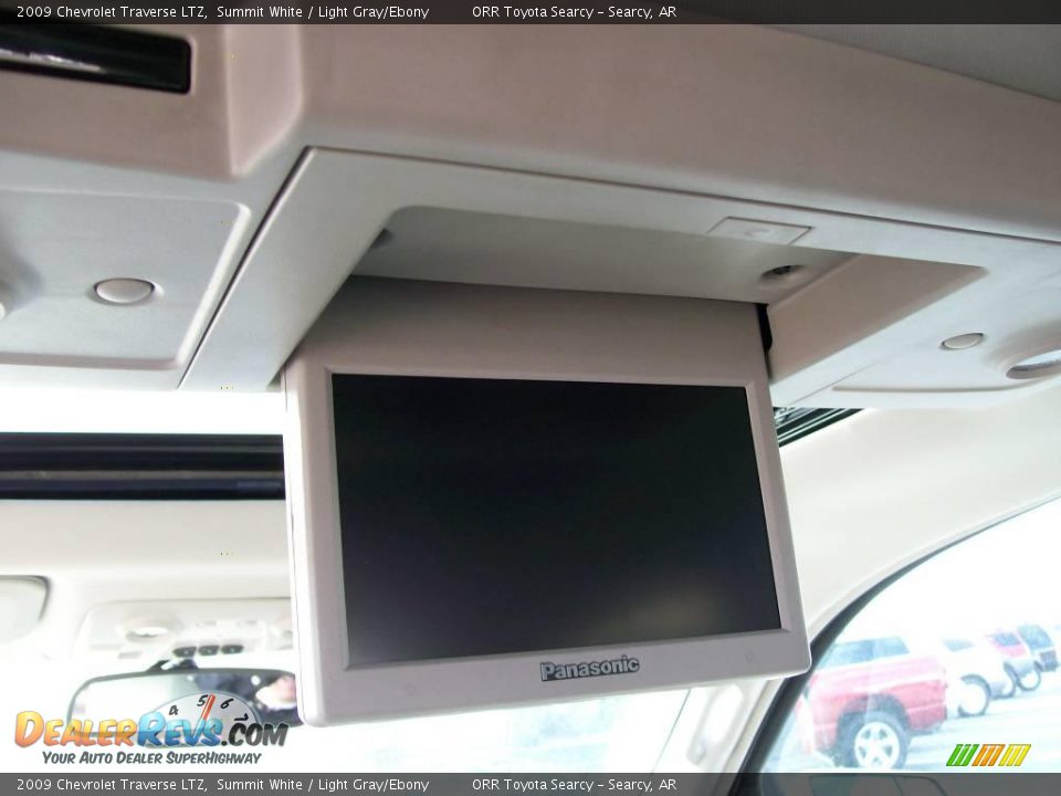 2009 Chevrolet Traverse LTZ Summit White / Light Gray/Ebony Photo #10