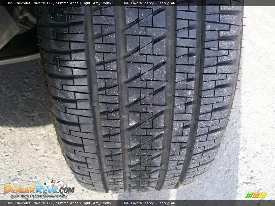 2009 Chevrolet Traverse LTZ Summit White / Light Gray/Ebony Photo #14