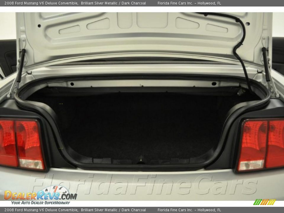 2008 Ford Mustang V6 Deluxe Convertible Brilliant Silver Metallic / Dark Charcoal Photo #11