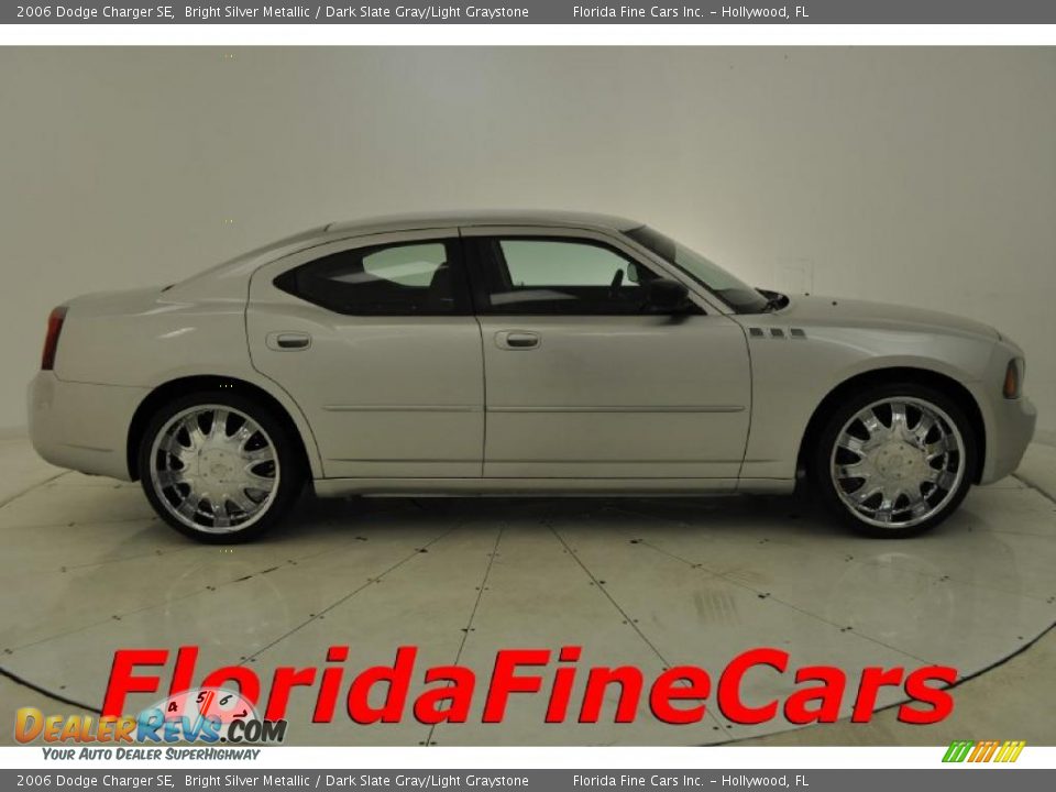 2006 Dodge Charger SE Bright Silver Metallic / Dark Slate Gray/Light Graystone Photo #4