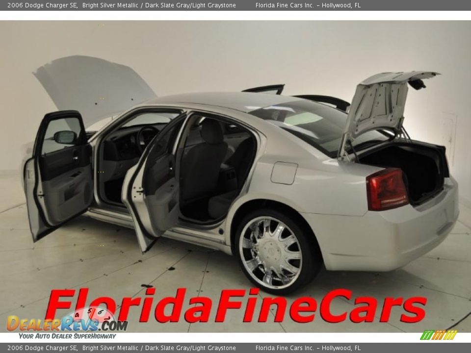 2006 Dodge Charger SE Bright Silver Metallic / Dark Slate Gray/Light Graystone Photo #8