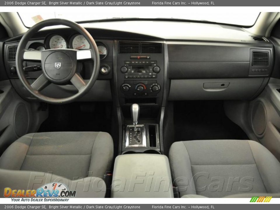 2006 Dodge Charger SE Bright Silver Metallic / Dark Slate Gray/Light Graystone Photo #14