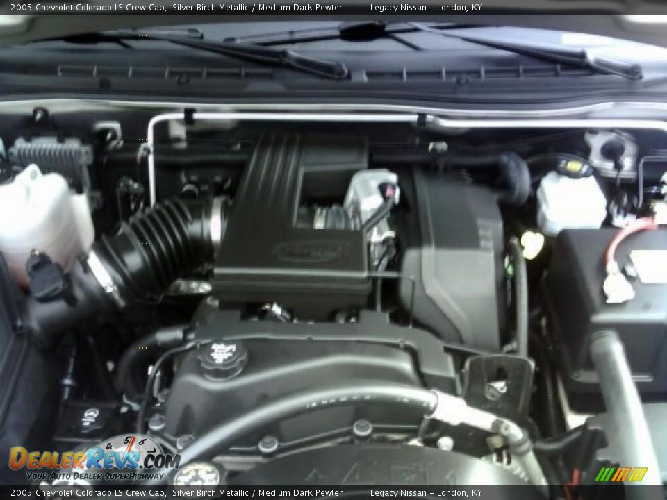 2005 Chevrolet Colorado LS Crew Cab Silver Birch Metallic / Medium Dark Pewter Photo #12