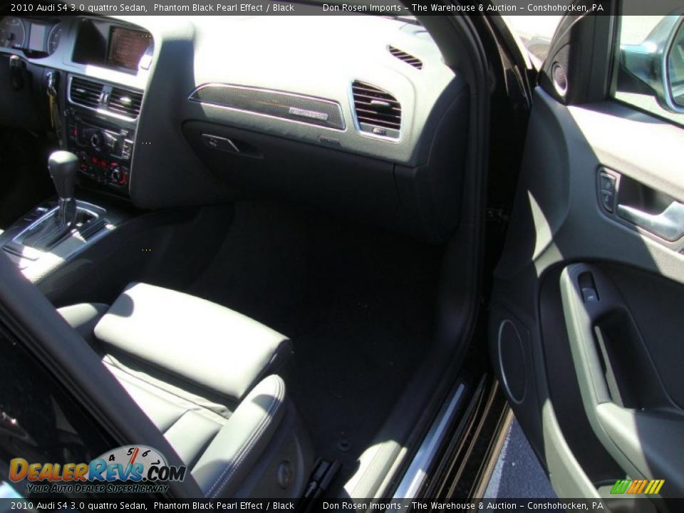 2010 Audi S4 3.0 quattro Sedan Phantom Black Pearl Effect / Black Photo #16