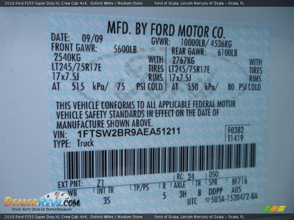 2010 Ford F250 Super Duty XL Crew Cab 4x4 Oxford White / Medium Stone Photo #12