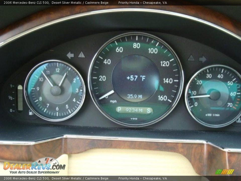 2006 Mercedes-Benz CLS 500 Desert Silver Metallic / Cashmere Beige Photo #25