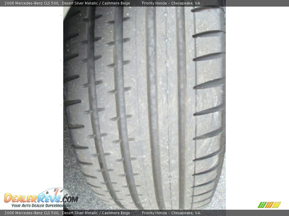 2006 Mercedes-Benz CLS 500 Desert Silver Metallic / Cashmere Beige Photo #29