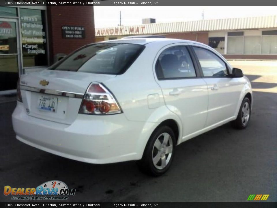 2009 Chevrolet Aveo LT Sedan Summit White / Charcoal Photo #5