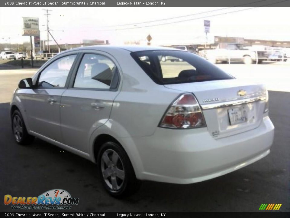 2009 Chevrolet Aveo LT Sedan Summit White / Charcoal Photo #7