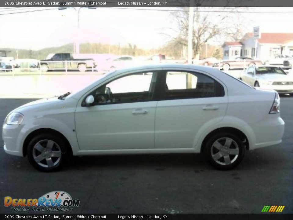 2009 Chevrolet Aveo LT Sedan Summit White / Charcoal Photo #8