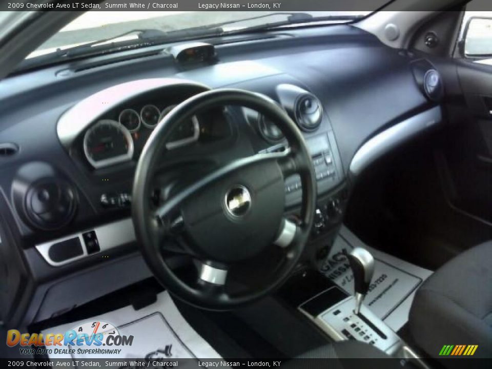 2009 Chevrolet Aveo LT Sedan Summit White / Charcoal Photo #11