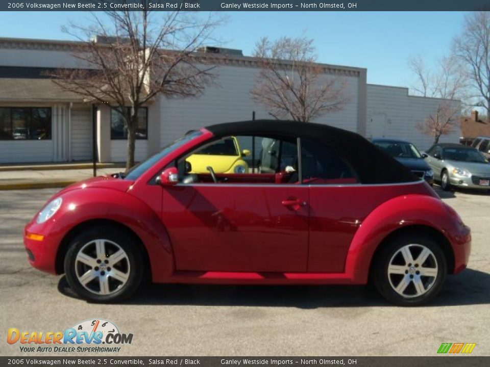 2006 Volkswagen New Beetle 2.5 Convertible Salsa Red / Black Photo #2