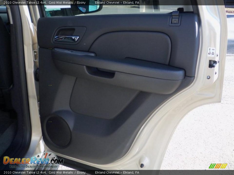 2010 Chevrolet Tahoe LS 4x4 Gold Mist Metallic / Ebony Photo #19