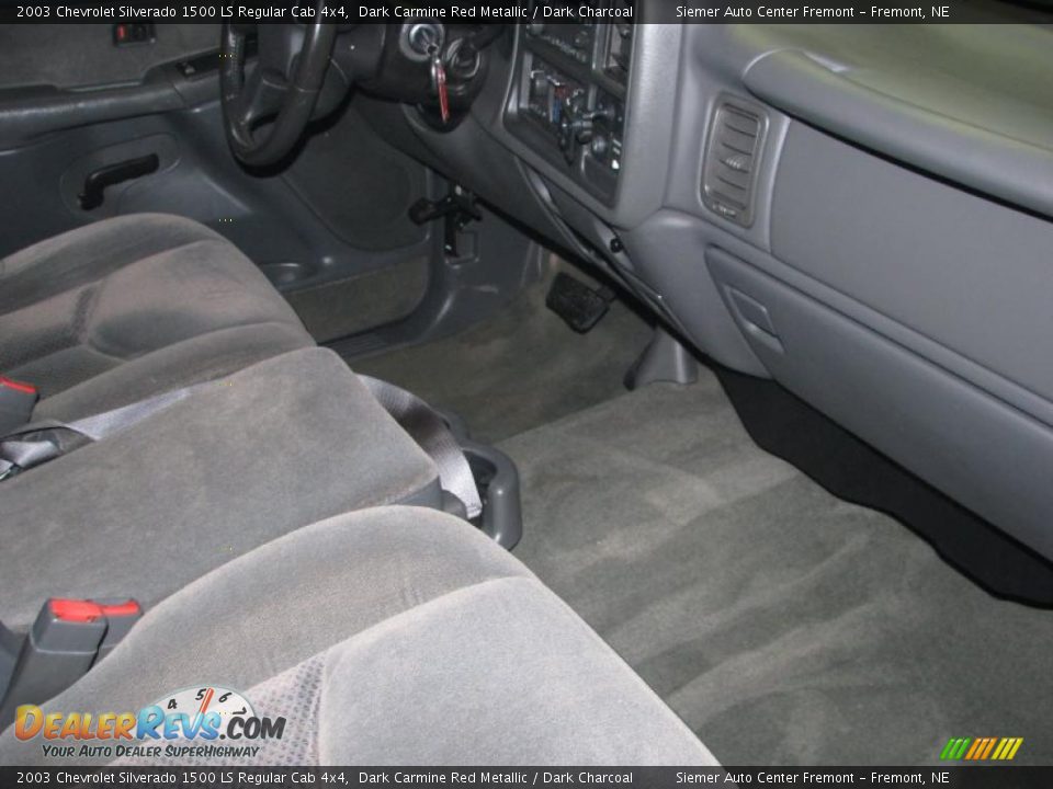 2003 Chevrolet Silverado 1500 LS Regular Cab 4x4 Dark Carmine Red Metallic / Dark Charcoal Photo #16
