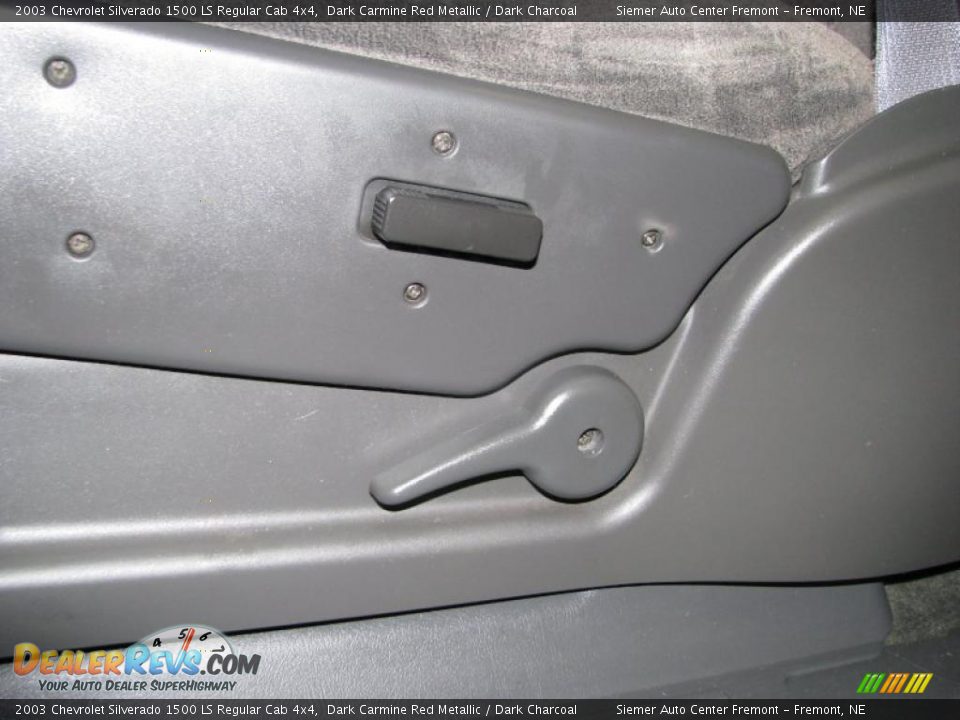 2003 Chevrolet Silverado 1500 LS Regular Cab 4x4 Dark Carmine Red Metallic / Dark Charcoal Photo #26