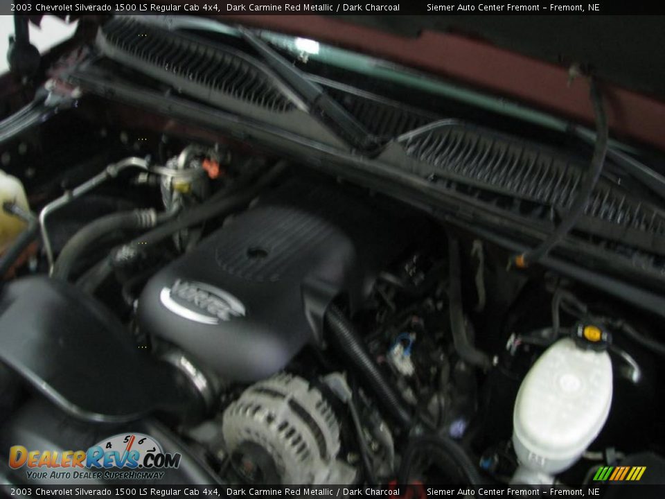 2003 Chevrolet Silverado 1500 LS Regular Cab 4x4 Dark Carmine Red Metallic / Dark Charcoal Photo #32