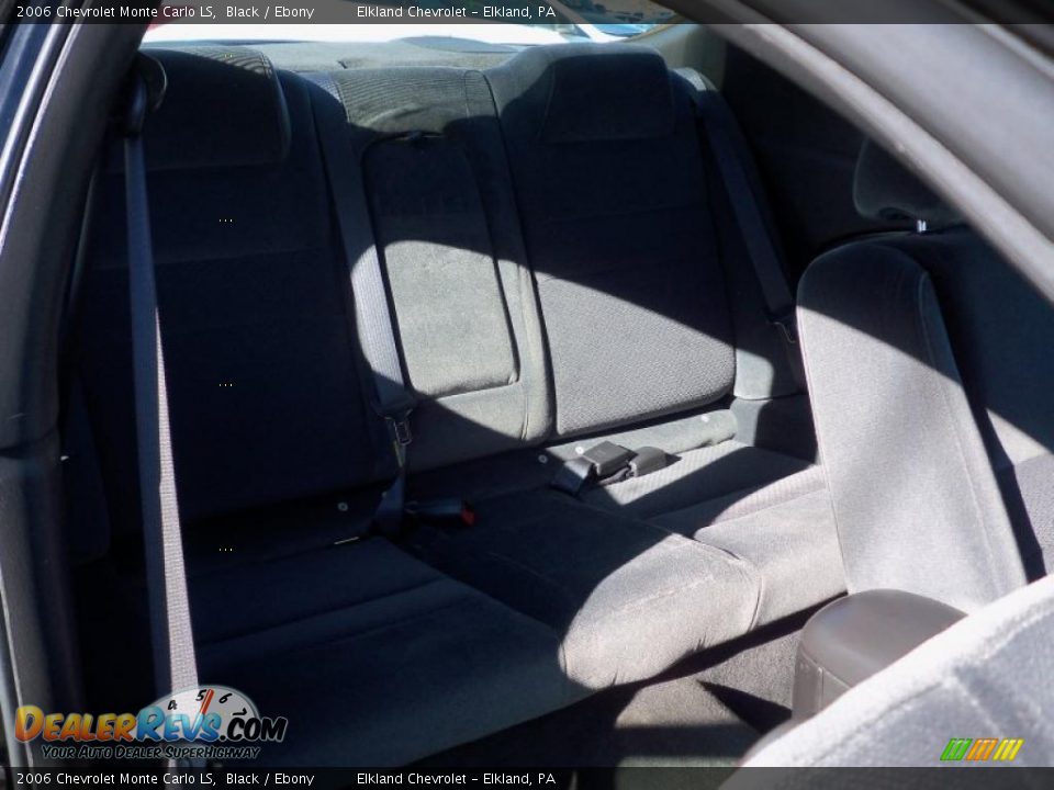 2006 Chevrolet Monte Carlo LS Black / Ebony Photo #11