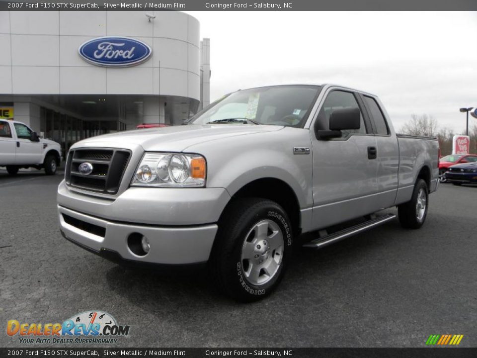2007 Ford F150 STX SuperCab Silver Metallic / Medium Flint Photo #6