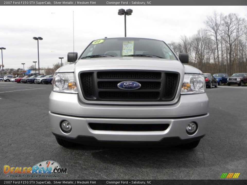 2007 Ford F150 STX SuperCab Silver Metallic / Medium Flint Photo #7
