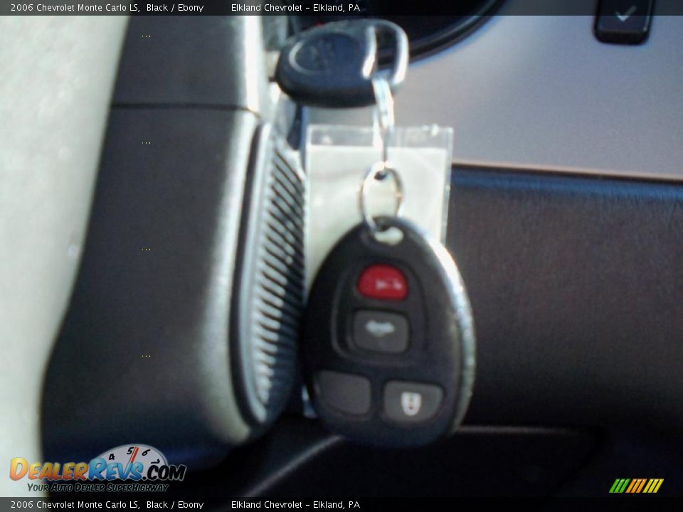 2006 Chevrolet Monte Carlo LS Black / Ebony Photo #26