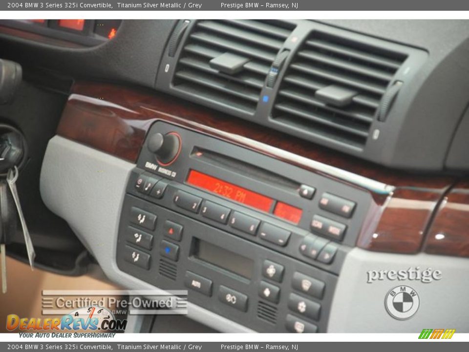 2004 BMW 3 Series 325i Convertible Titanium Silver Metallic / Grey Photo #13