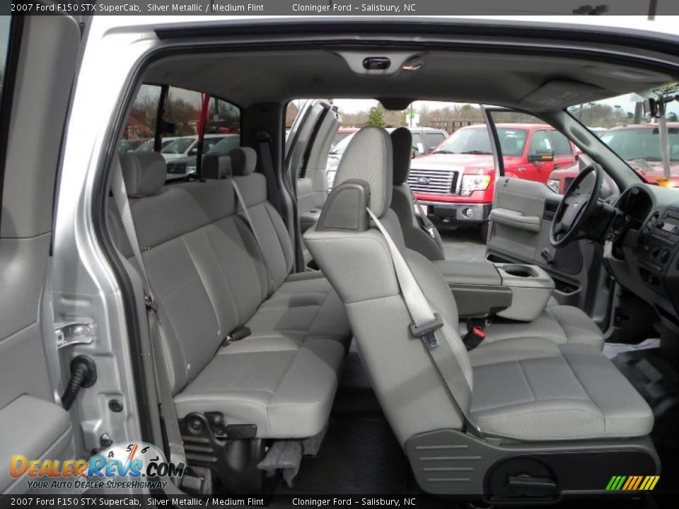 2007 Ford F150 STX SuperCab Silver Metallic / Medium Flint Photo #12