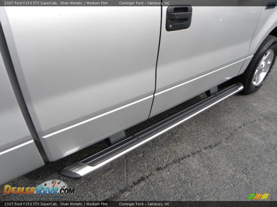 2007 Ford F150 STX SuperCab Silver Metallic / Medium Flint Photo #13
