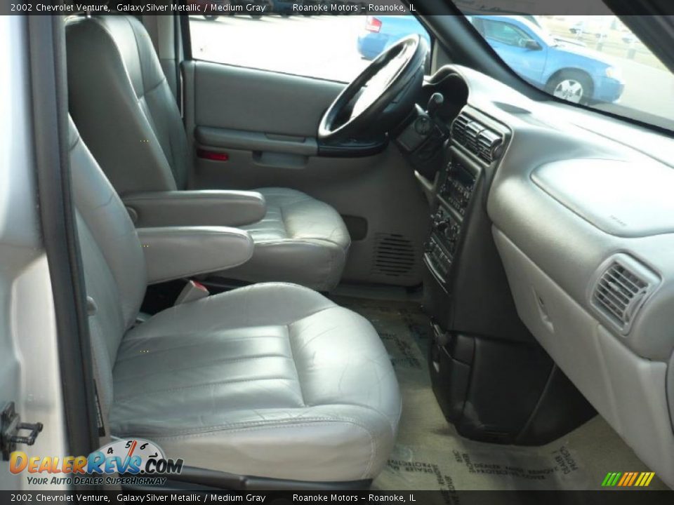 2002 Chevrolet Venture Galaxy Silver Metallic / Medium Gray Photo #13