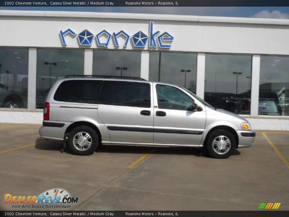 2002 Chevrolet Venture Galaxy Silver Metallic / Medium Gray Photo #18