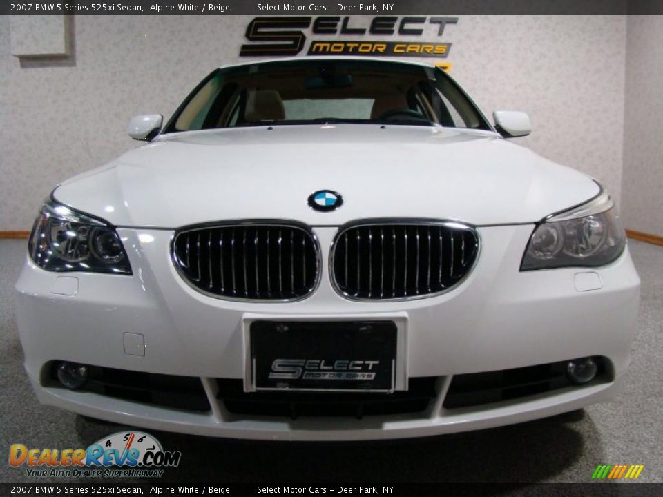 2007 BMW 5 Series 525xi Sedan Alpine White / Beige Photo #2