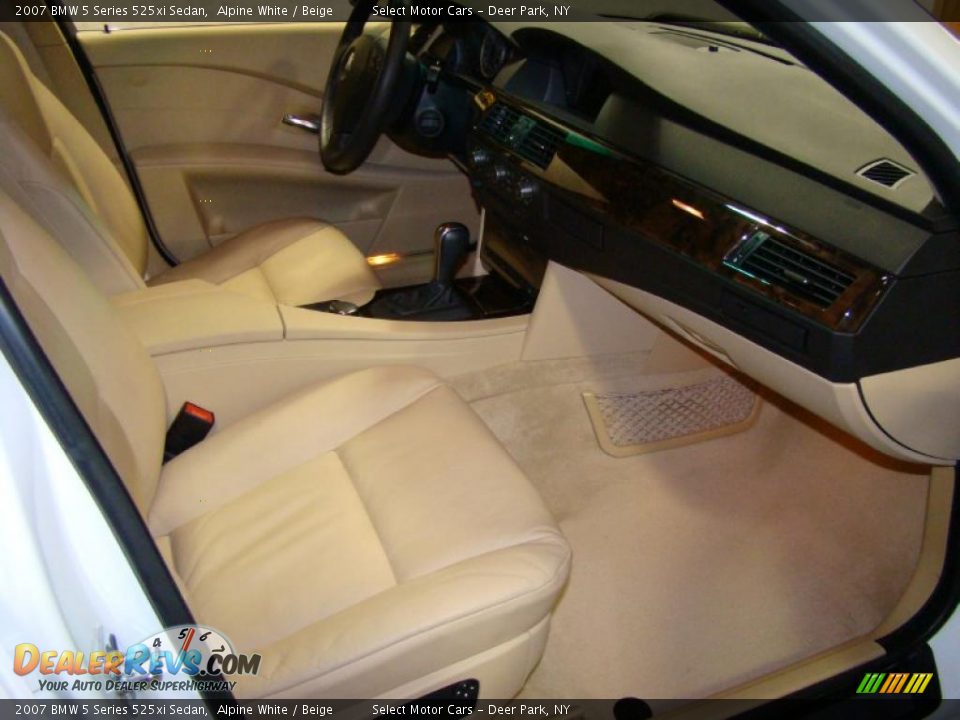 2007 BMW 5 Series 525xi Sedan Alpine White / Beige Photo #9