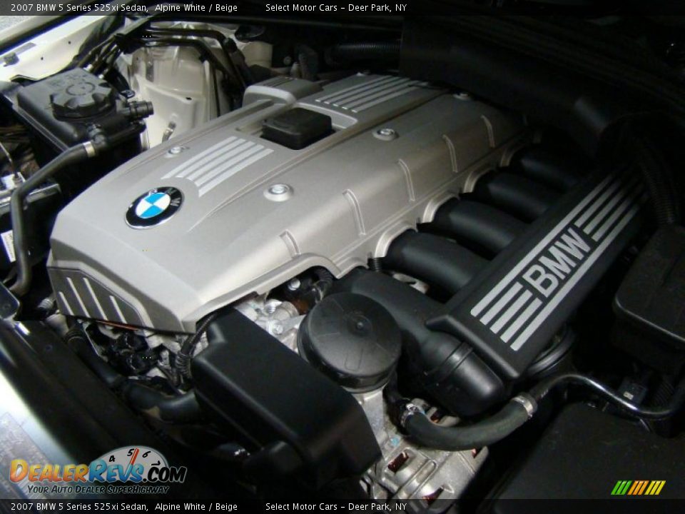 2007 BMW 5 Series 525xi Sedan Alpine White / Beige Photo #16